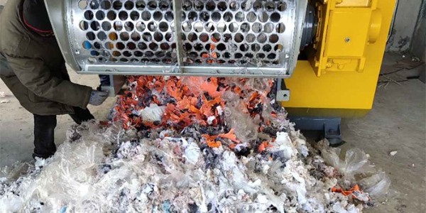 噸袋破碎機堵料怎么辦？噸袋破碎機堵料原因及解決方法